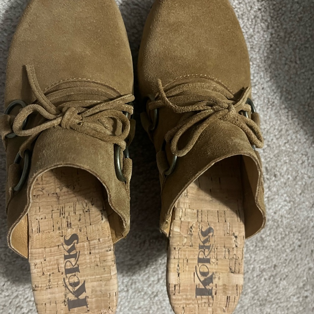 Korks Brown Suede Mules